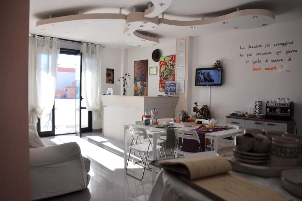 Lo Specchio Del Salento Bed & Breakfast Lecce Luaran gambar
