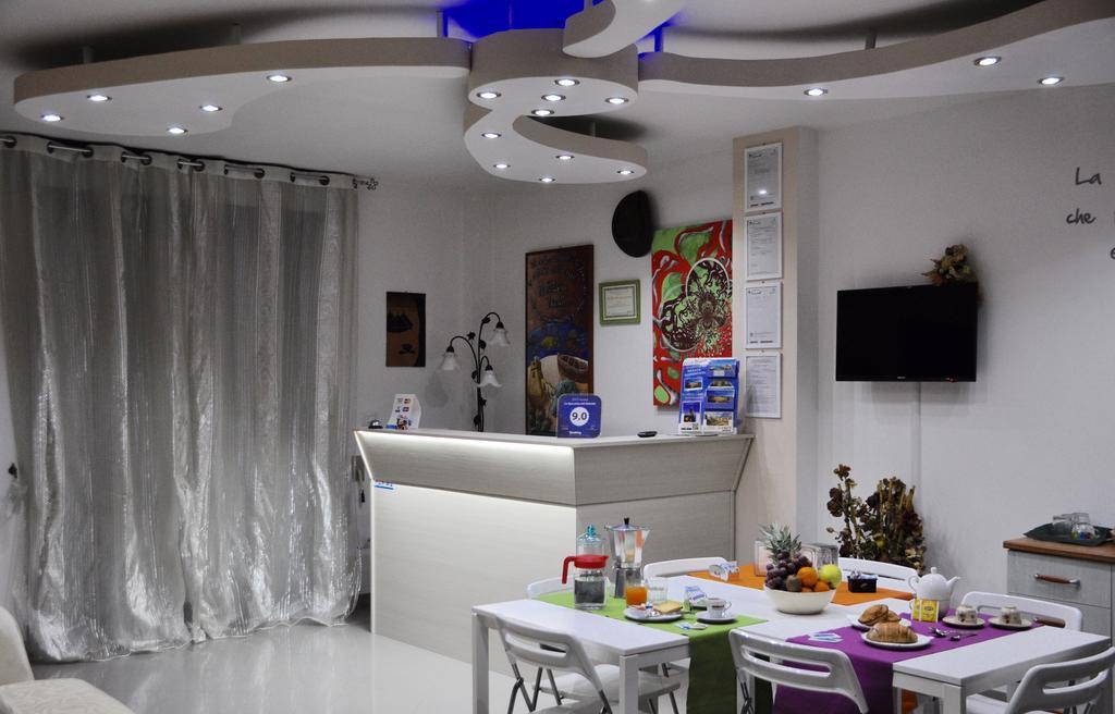 Lo Specchio Del Salento Bed & Breakfast Lecce Luaran gambar