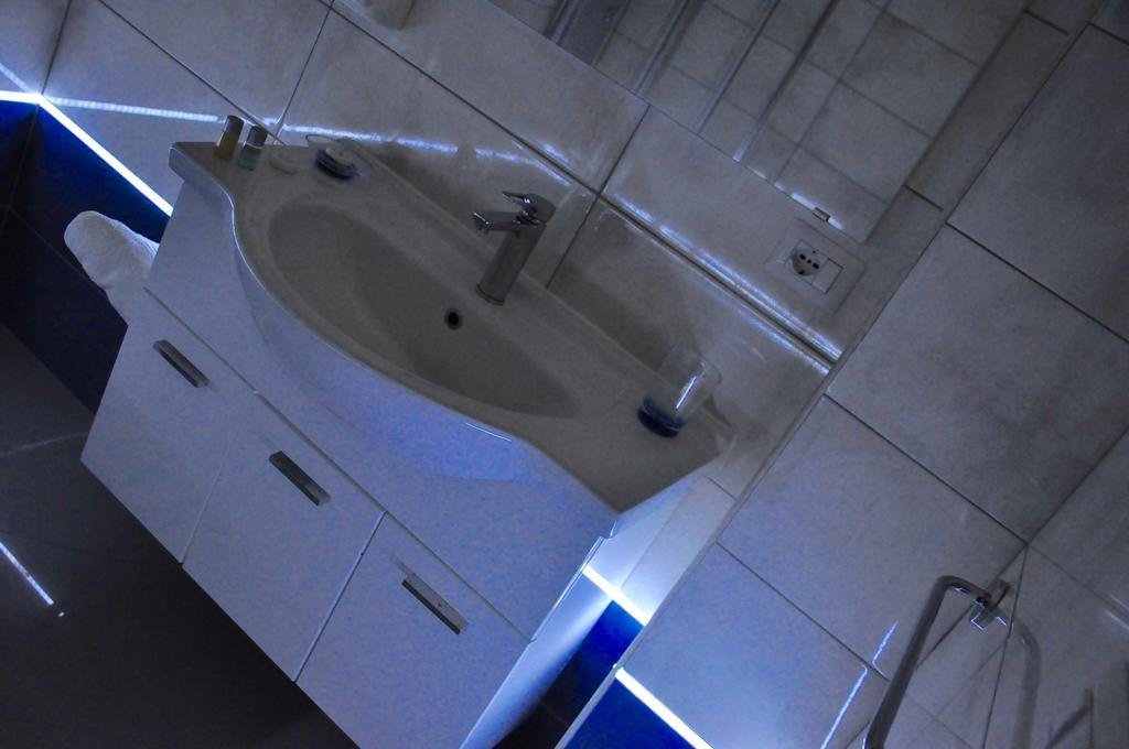 Lo Specchio Del Salento Bed & Breakfast Lecce Luaran gambar