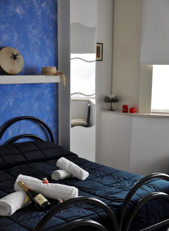 Lo Specchio Del Salento Bed & Breakfast Lecce Luaran gambar