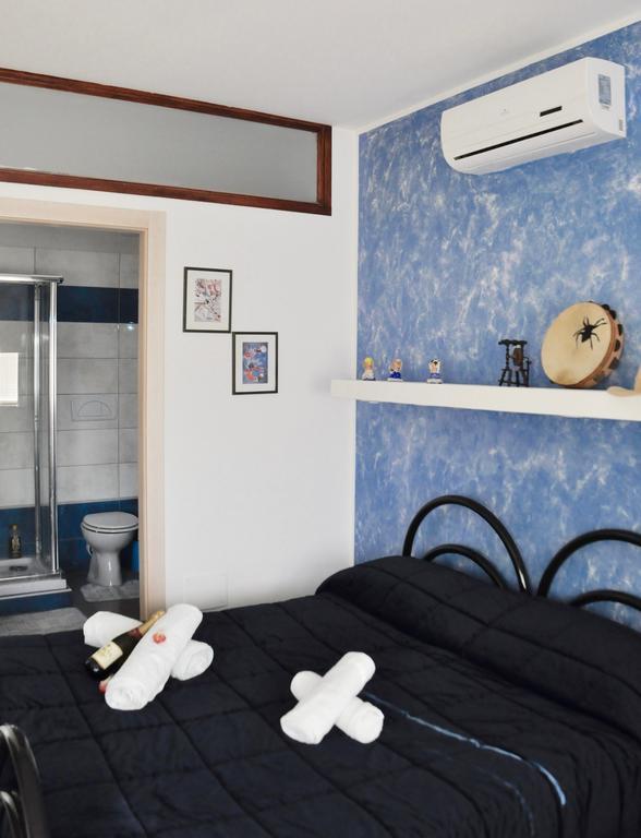 Lo Specchio Del Salento Bed & Breakfast Lecce Luaran gambar